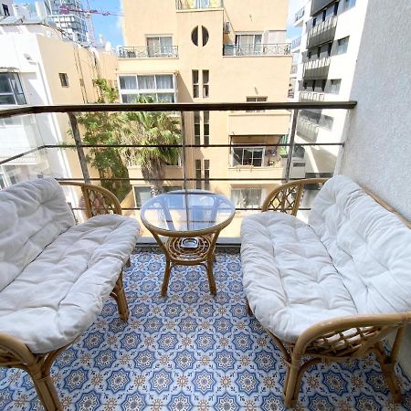 Sea Suites Tel Aviv Buitenkant foto