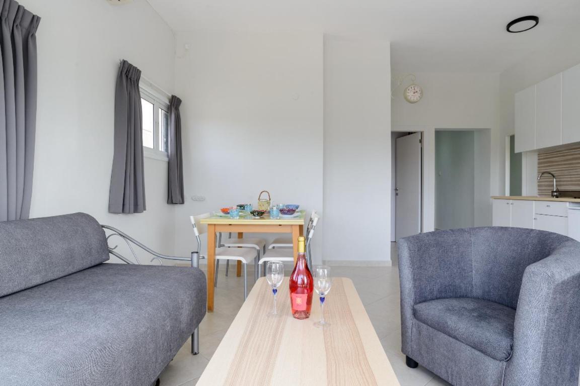 Sea Suites Tel Aviv Buitenkant foto